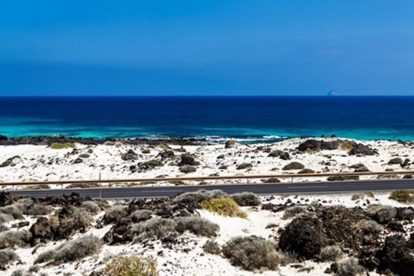 Roads of Lanzarote (Canary Islands)17-min