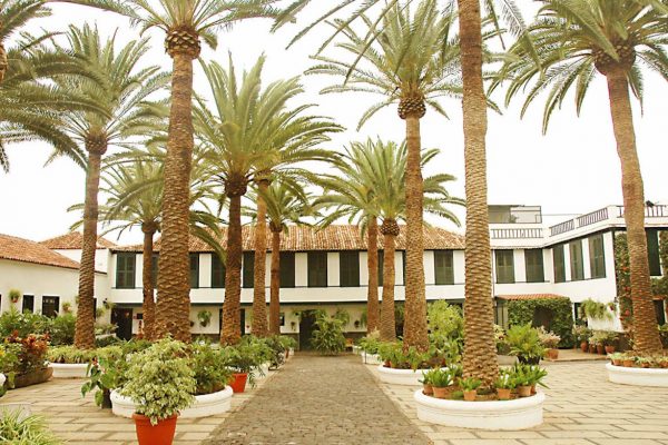 035 MELOCOTON arquitectura-colonial-min